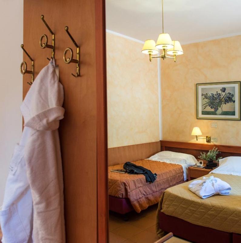 termesantagnese en hotel-thermae-classic-room 005